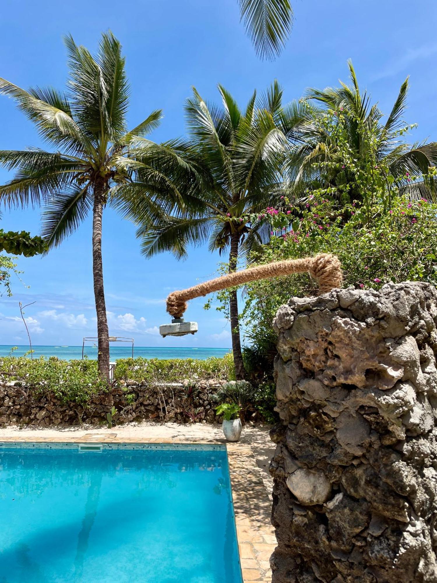 Villa Kipara - Private Beach & Pool Pwani Mchangani Exterior photo